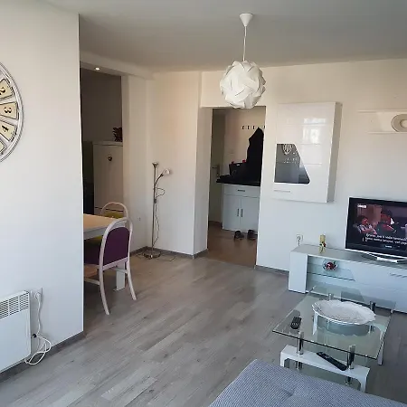 Apartment Vuk - Stan Na Dan